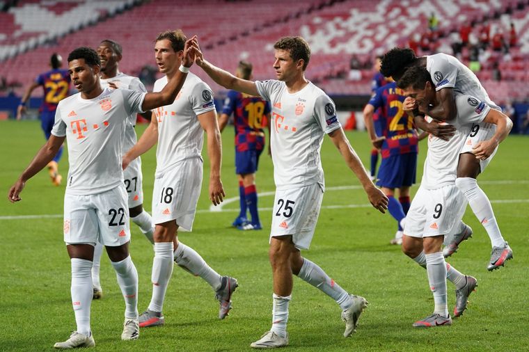 El Bayern Munich aplasta al Barcelona en el primer tiempo.