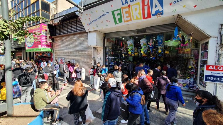 FOTO: Gran concurrencia de personas en el centro de la Ciudad de Córdoba 