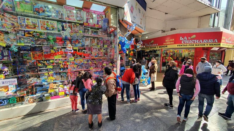 FOTO: Postales del centro de Córdoba en vísperas del Día del Niño