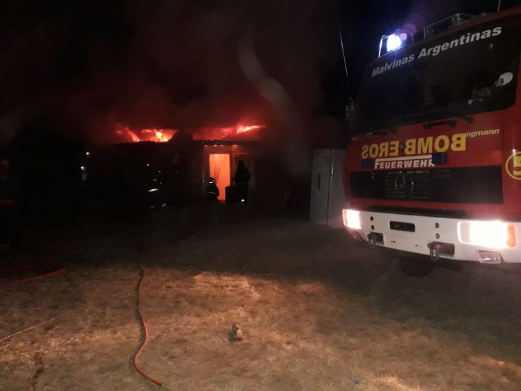 Se prendió fuego la casa de un enfermero del Hospital San Roque.