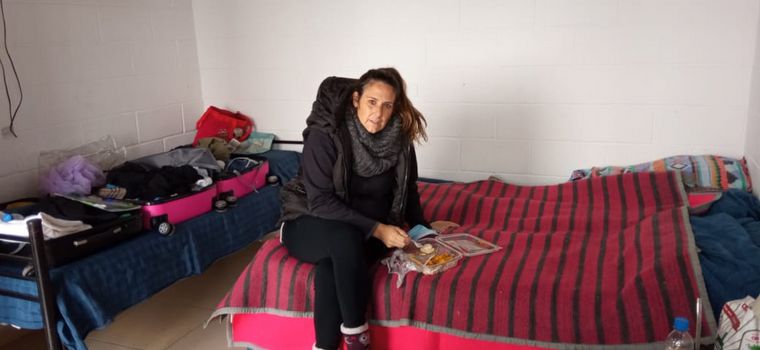 FOTO: Repatriadas cuentan que pasan frío y hambre en Carlos Paz.