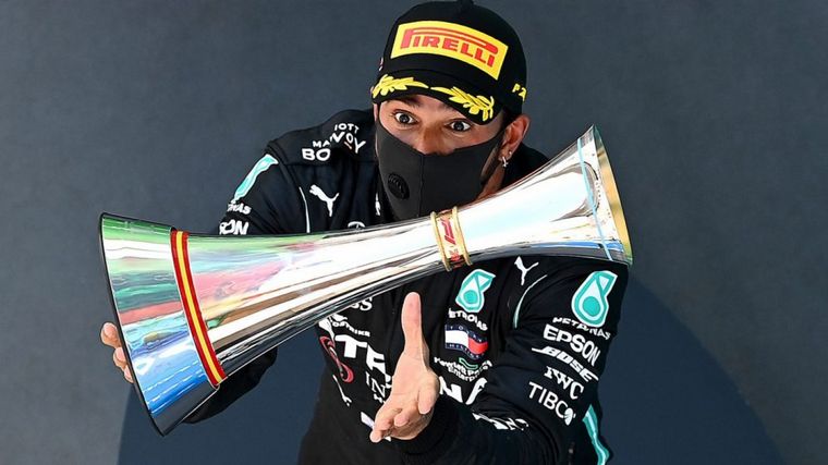Hamilton brilló en España y se muestra inalcanzable