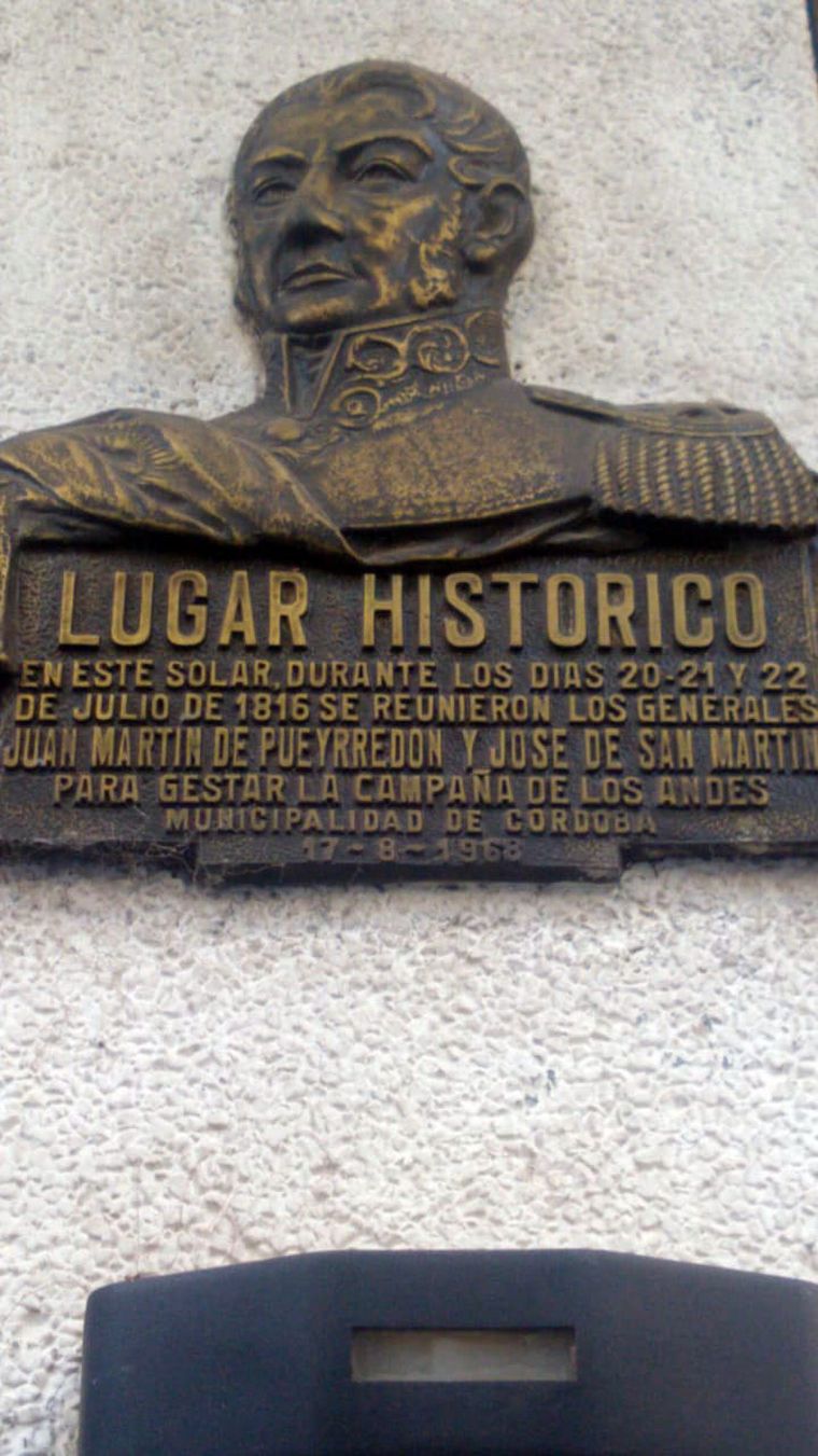La histórica esquina donde se reunió San Martín y Pueyrredón