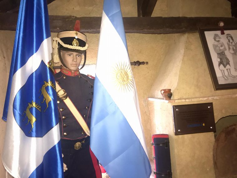 La bandera argentina en la casa museo de San Martín en Palencia.