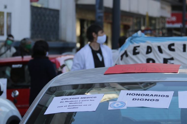 Marcha de médicos en Córdoba Capital.