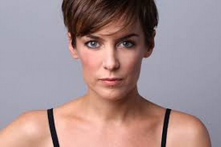 La película es protagonizada por la actriz Jazmín Stuart.