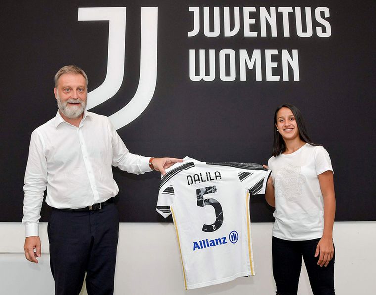 La juvenil argentina Dalila Ippolito hizo historia y firmó en Juventus.