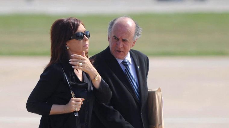 La modificación fue propuesta por Oscar Parrilli, ladero de Cristina Kirchner.