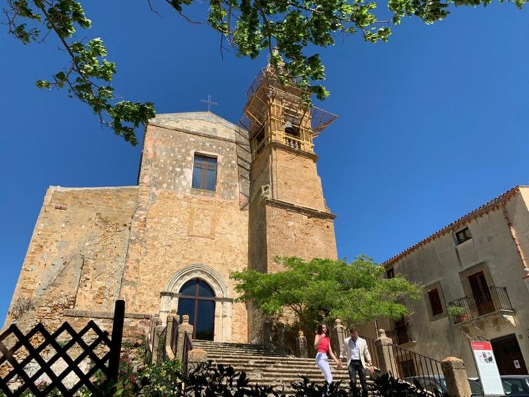 Venden casas en Sicilia por dos euros.