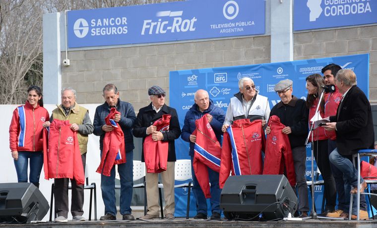 Integrantes de la Misión Argentina se volvieron a juntar por los 50 años.