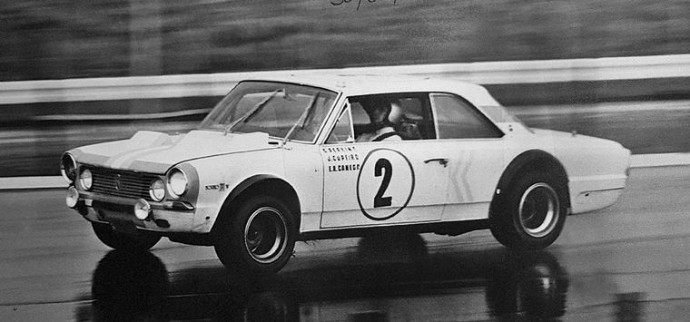 Jorge Cupeiro bajo la lluvia, minutos antes del despiste y abandono.