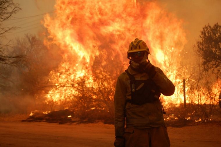 AUDIO: El incendio en las sierras de Córdoba, el más grande en 12 años (Diego Concha, Defens