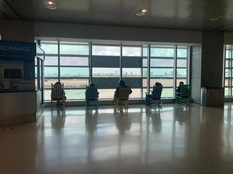 Viajar en tiempos de pandemia: Aeropuerto de Colorado, Estados Unidos