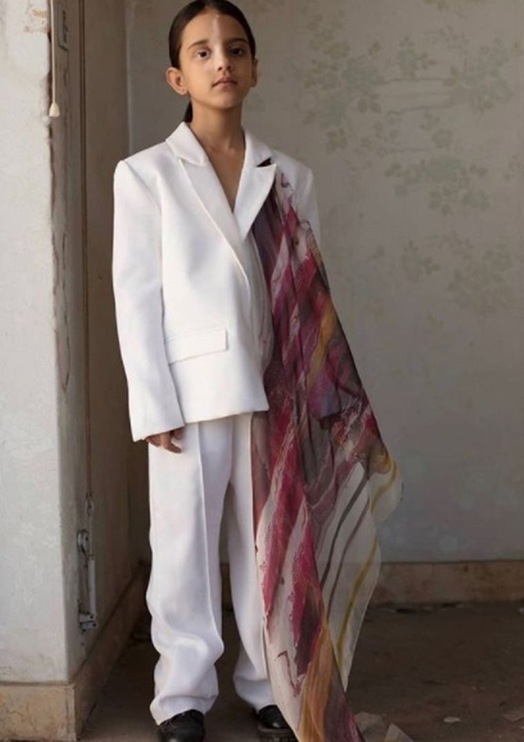 La niña, afectada por las bombas de Beirut, aparecerá en Vogue Arabia.