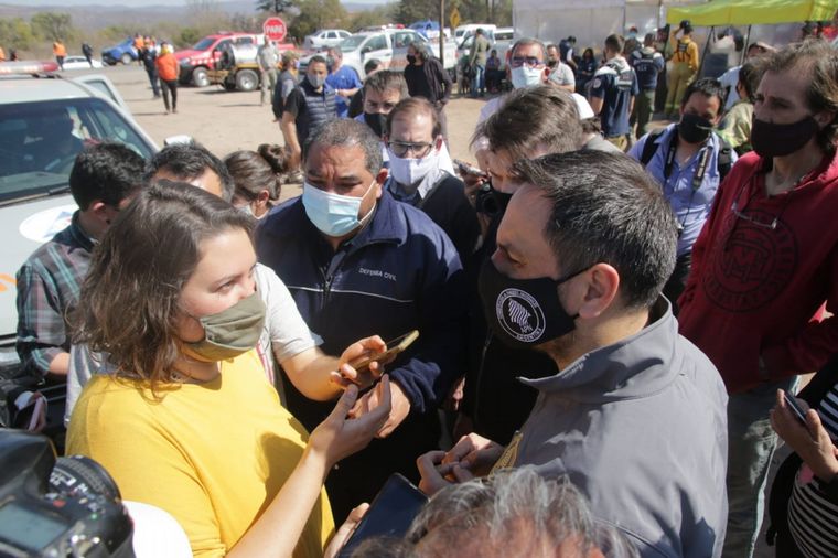 "No es fácil apagar los incendios en el bosque nativo", dijo Cabandié.