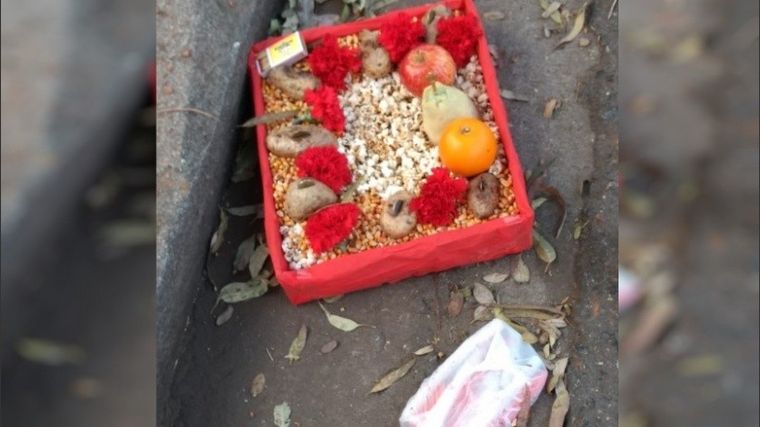 Ofrenda en el Monumento a la Bandera en Rosario