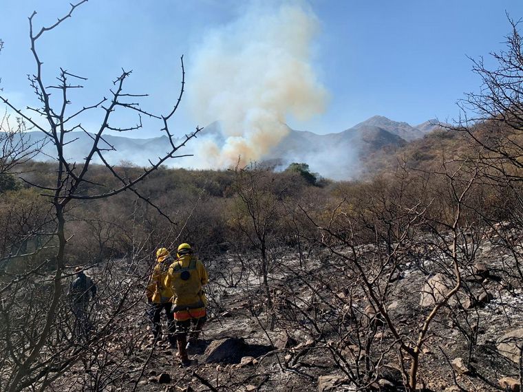 Impactantes imágenes de Copacabana tras el incendio