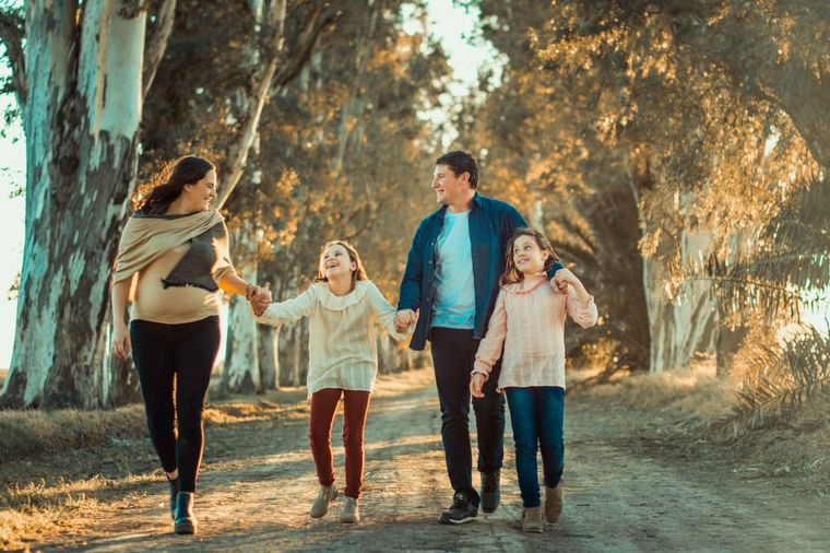 Catalina, Lucía, Paulina y Martina son las hijas de Romina y Maximiliano.