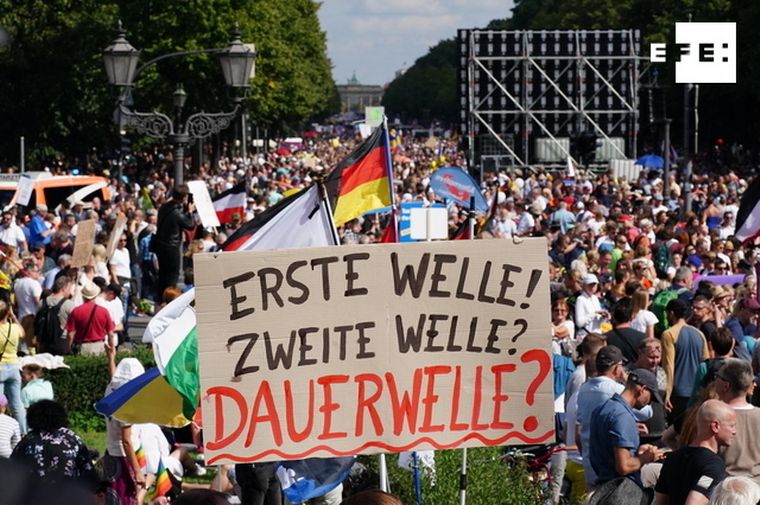 FOTO: Manifestaciones antimascarillas en Berlín.