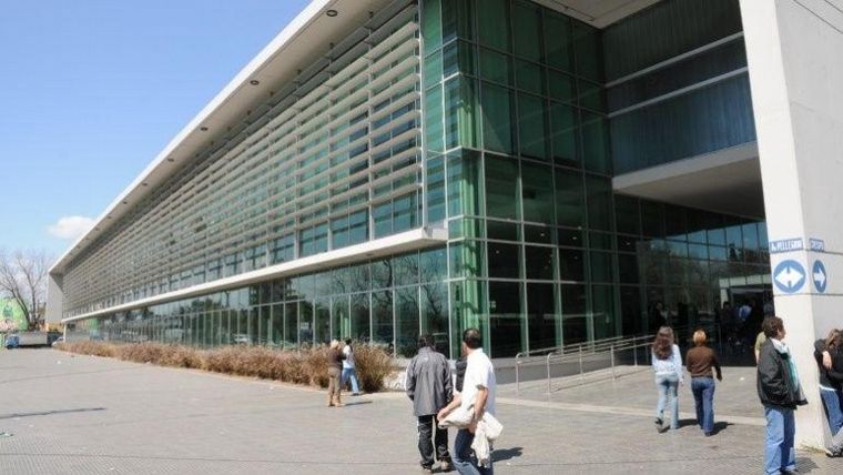 La víctima fue trasladada hacia el Heca donde finalmente se constató su deceso.