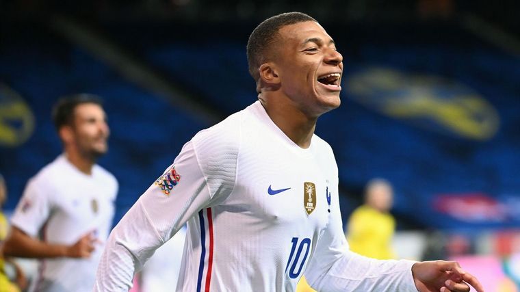 Mbappé le dio la victoria a Francia por 1-0 ante Suecia.