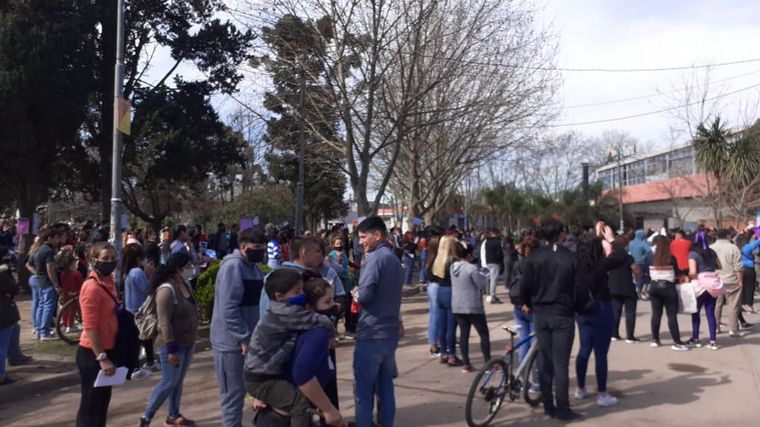Manifestación en Moreno por el femicidio de Ludmila Pretti.