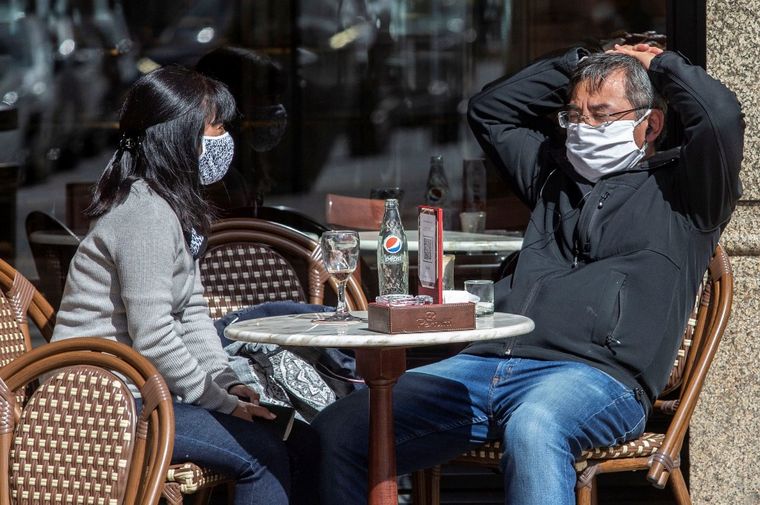 El riesgo de contagio de coronavirus según la actividad que hagas.