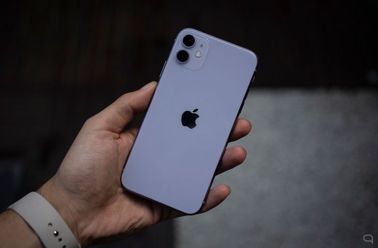 Compró un iPhone y le mandaron un juguito en caja.