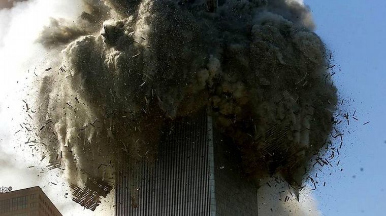 FOTO: 11S: imágenes impactantes de la caída de las Torres Gemelas