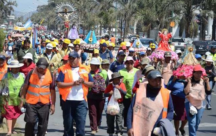 Cada año cierra el 15 de septiembre con una convocante procesión. (Foto archivo).