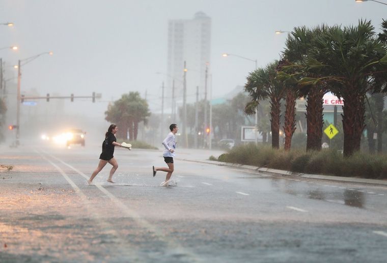 El huracán Sally tocó tierra y esperan inundaciones históricas