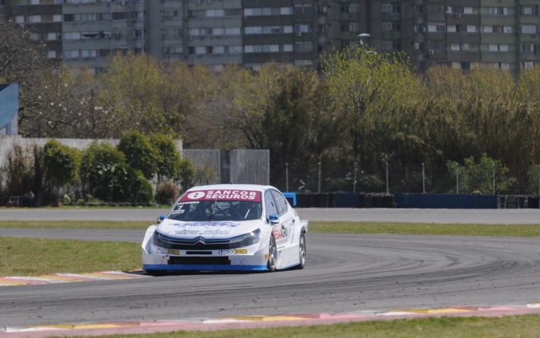 El uruguayo Rodrigo Aramendia ganó el Sprint del TC2000 en Buenos Aires
