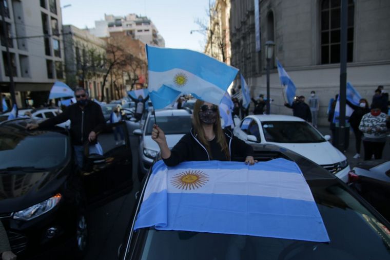 Banderazo contra el gobierno en Córdoba