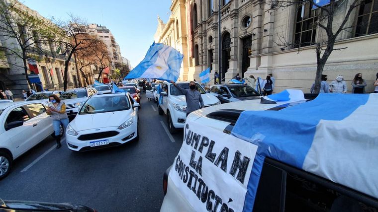 Banderazo contra el gobierno en Córdoba