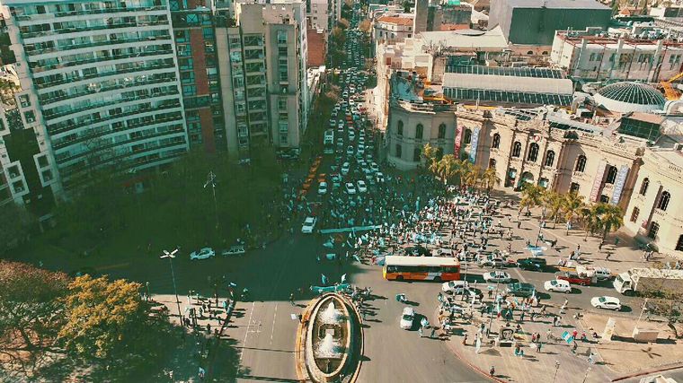 Banderazo contra el gobierno en Córdoba