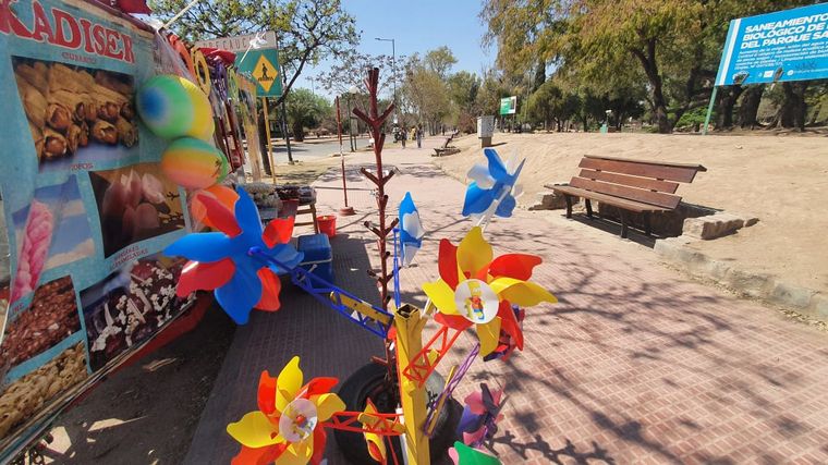 Cierran accesos vehiculares a parques de Córdoba