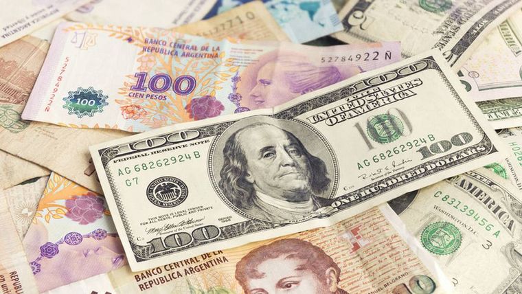 Uruguay ya pide 311 pesos argentinos por cada dólar.
