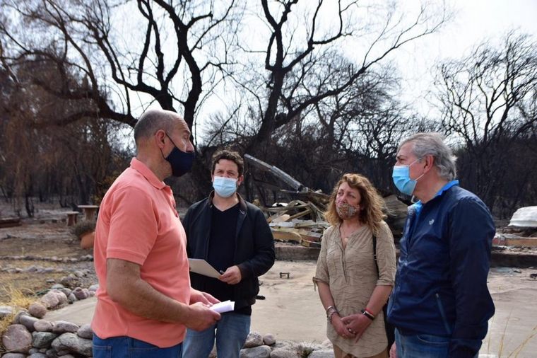 La Provincia entregó subsidios para reconstruir viviendas con daños totales.