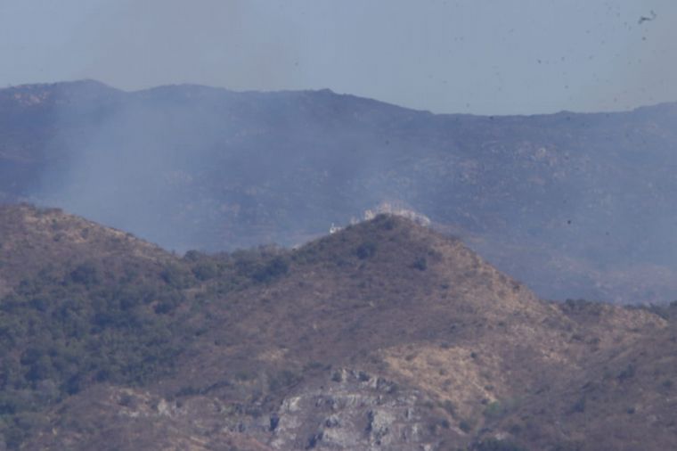 Incendio en el cordón montañoso de La Paisanita.