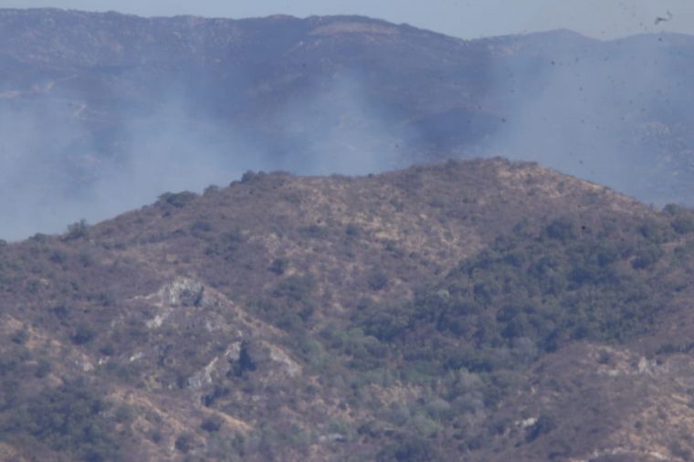 Incendio en el cordón montañoso de La Paisanita.