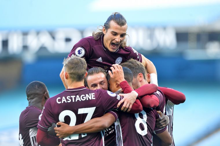 El Leicester City sorprendió y goleó al Manchester City.