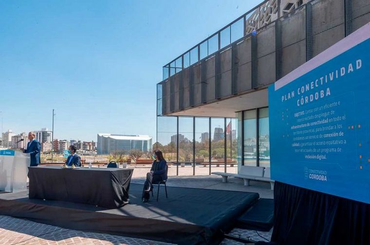 Llaman a licitación para red provincial de fibra óptica