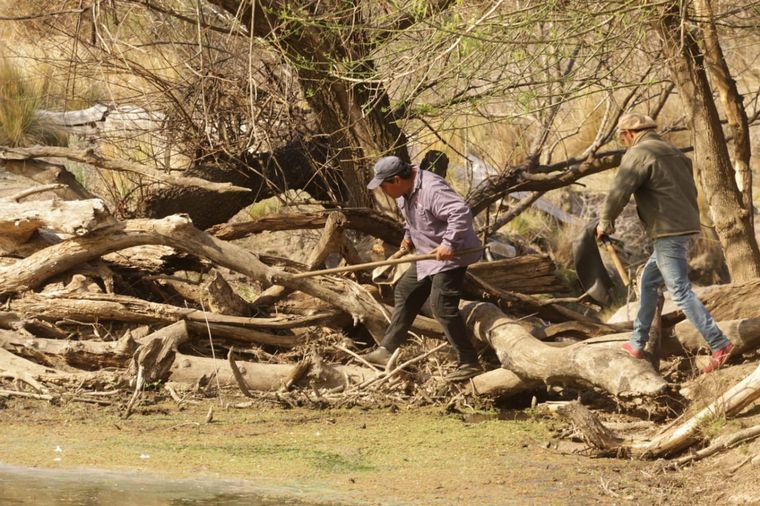 El fuego continúa avanzando en las sierras cordobesas.