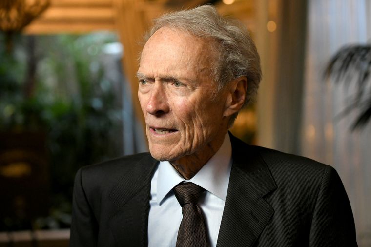 FOTO: A los 90 años Clint Eastwood dirigirá y protagonizará "Cry Macho".