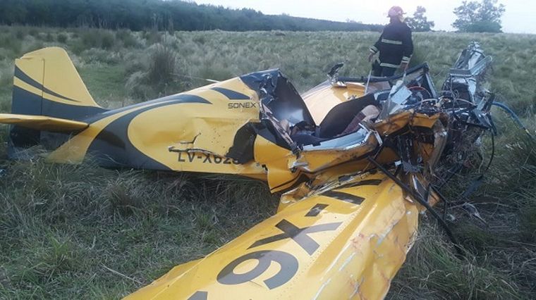 El padre murió en el acto tras el accidente con la avioneta.