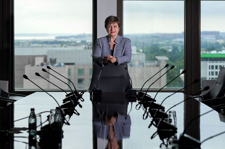 Georgieva: "Le deseo a la Argentina todo lo mejor en este momento tan difícil".