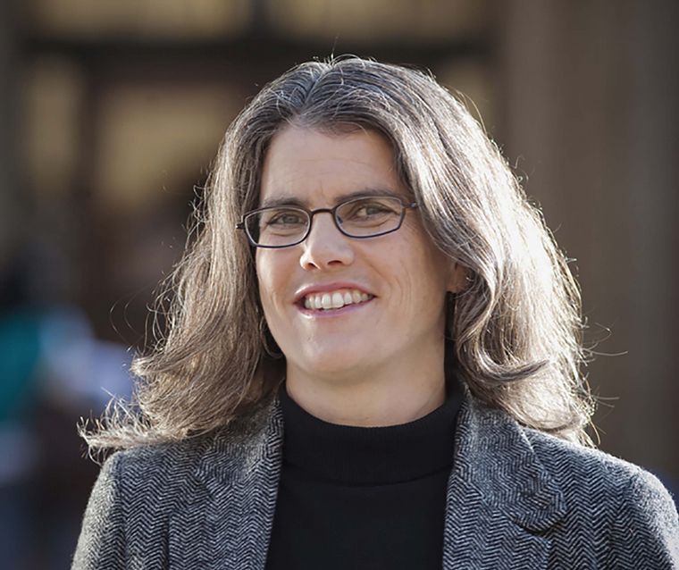 Andrea Ghez, nacida en 1965, se licenció en Física en el MIT.