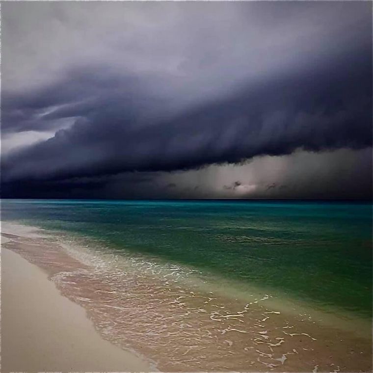 Imágenes y videos impactantes del huracán Delta en México.