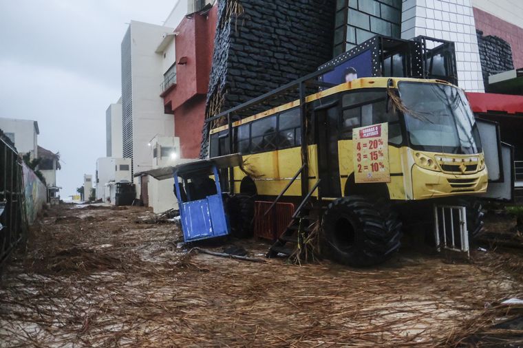 Imágenes y videos impactantes del huracán Delta en México