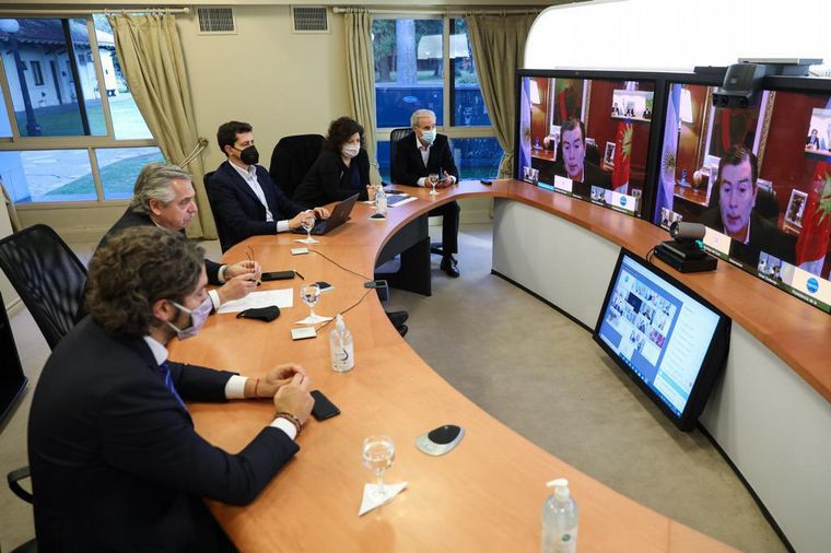 El Presidente encabezará una reunión virtual con gobernadores.